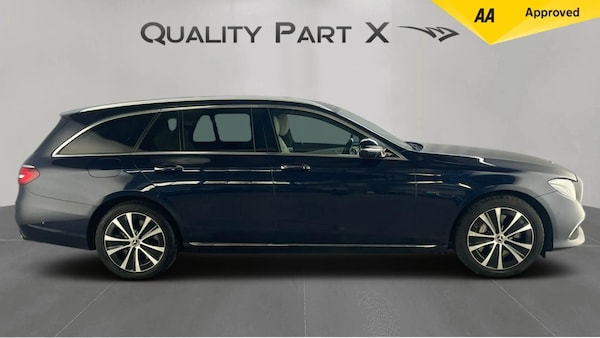 Used Mercedes-Benz E-Class 2019 for sale - 76138670: Photo 2