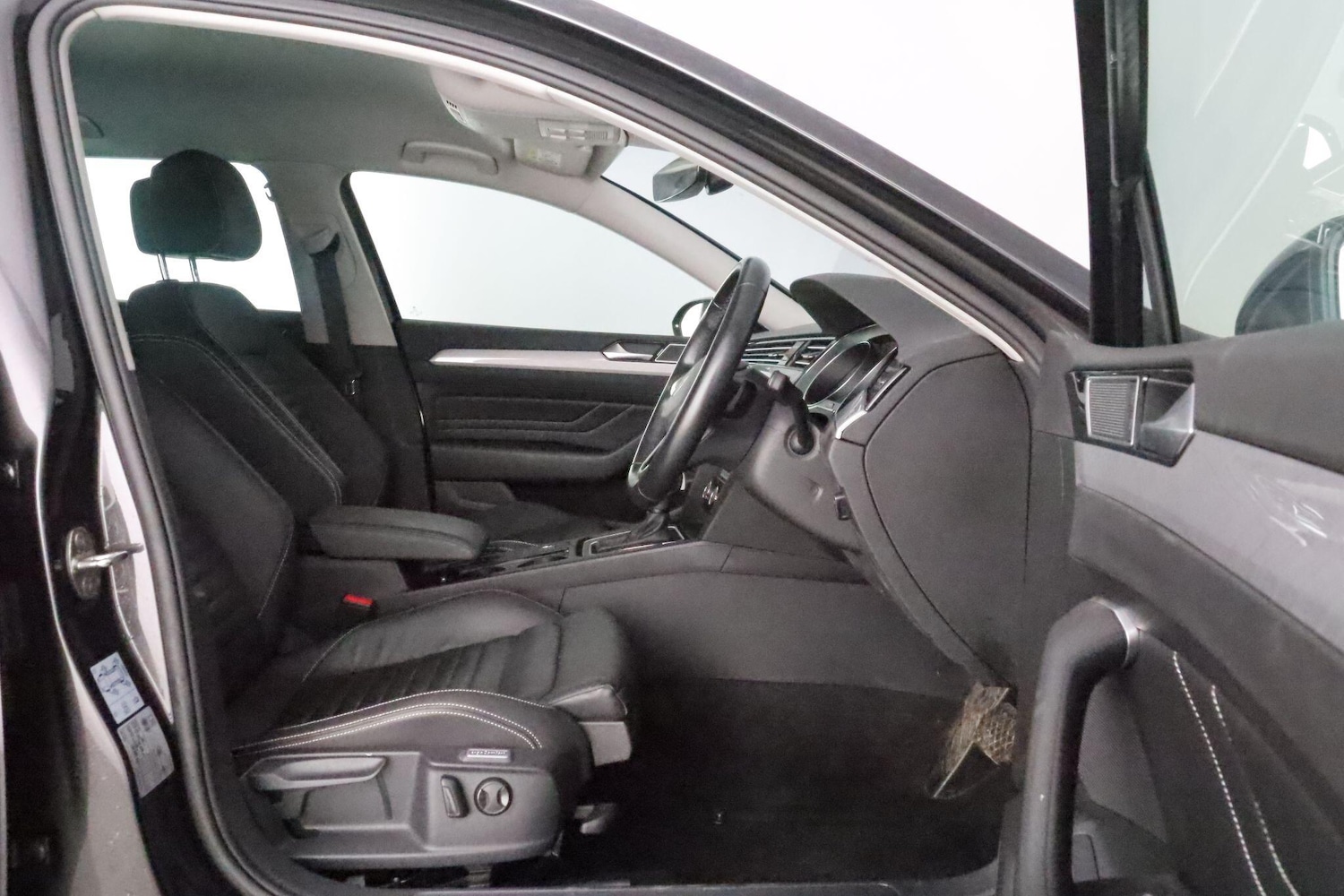 Used Volkswagen Passat 2021 for sale - 76801150: Photo 13