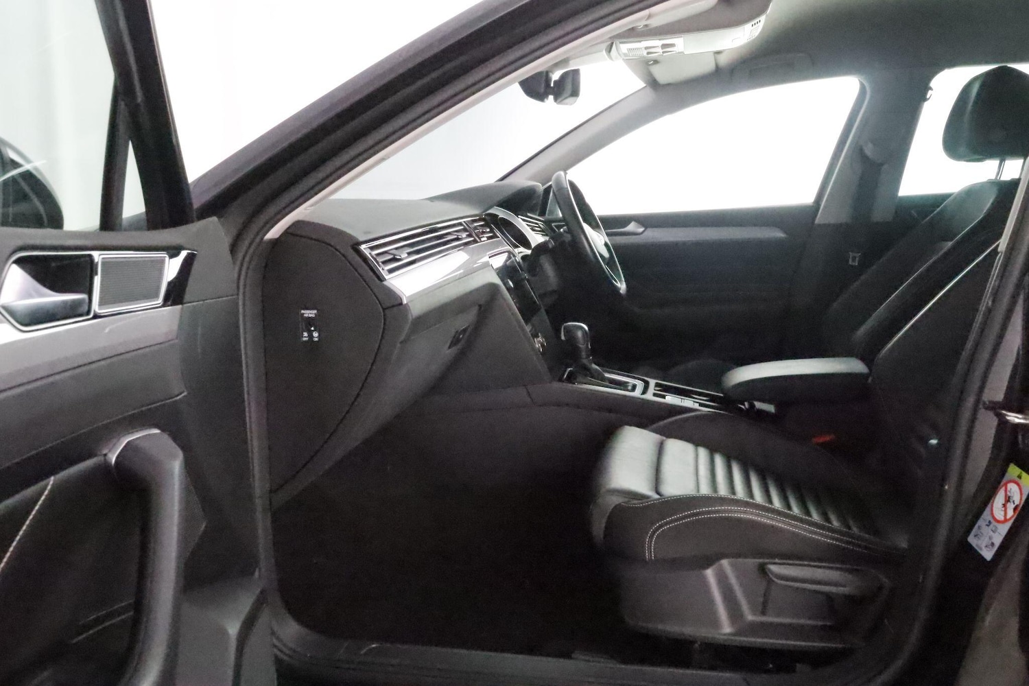 Used Volkswagen Passat 2021 for sale - 76801150: Photo 14