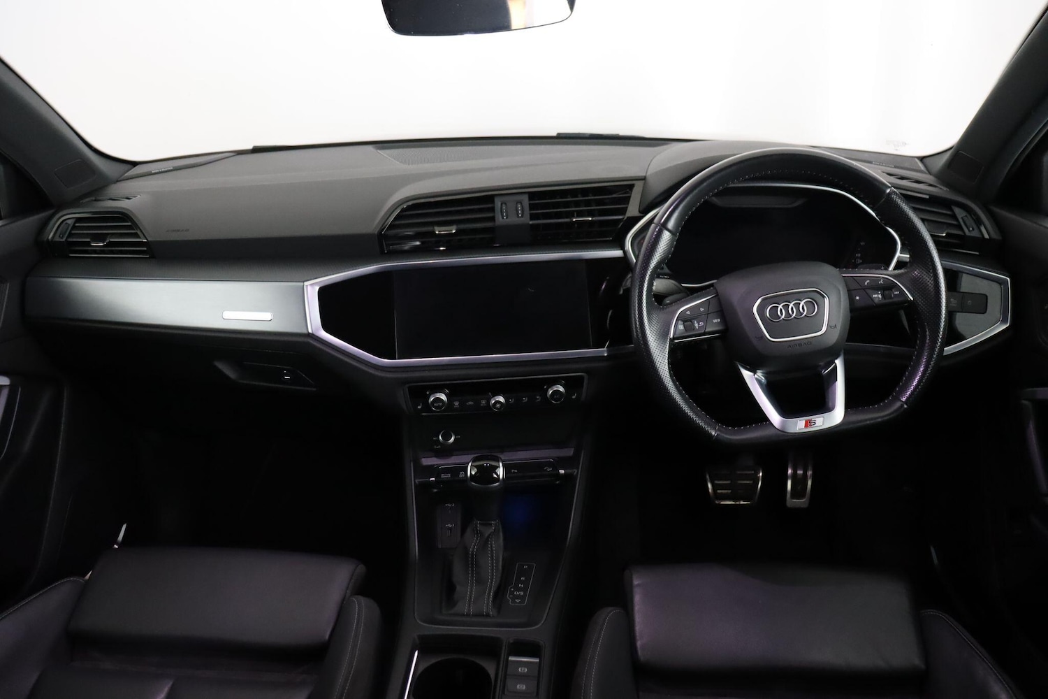 Used Audi Q3 2020 for sale - 77611475: Photo 10