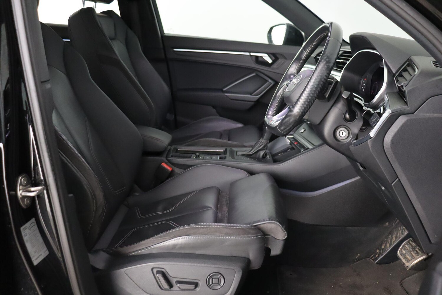 Used Audi Q3 2020 for sale - 77611475: Photo 13