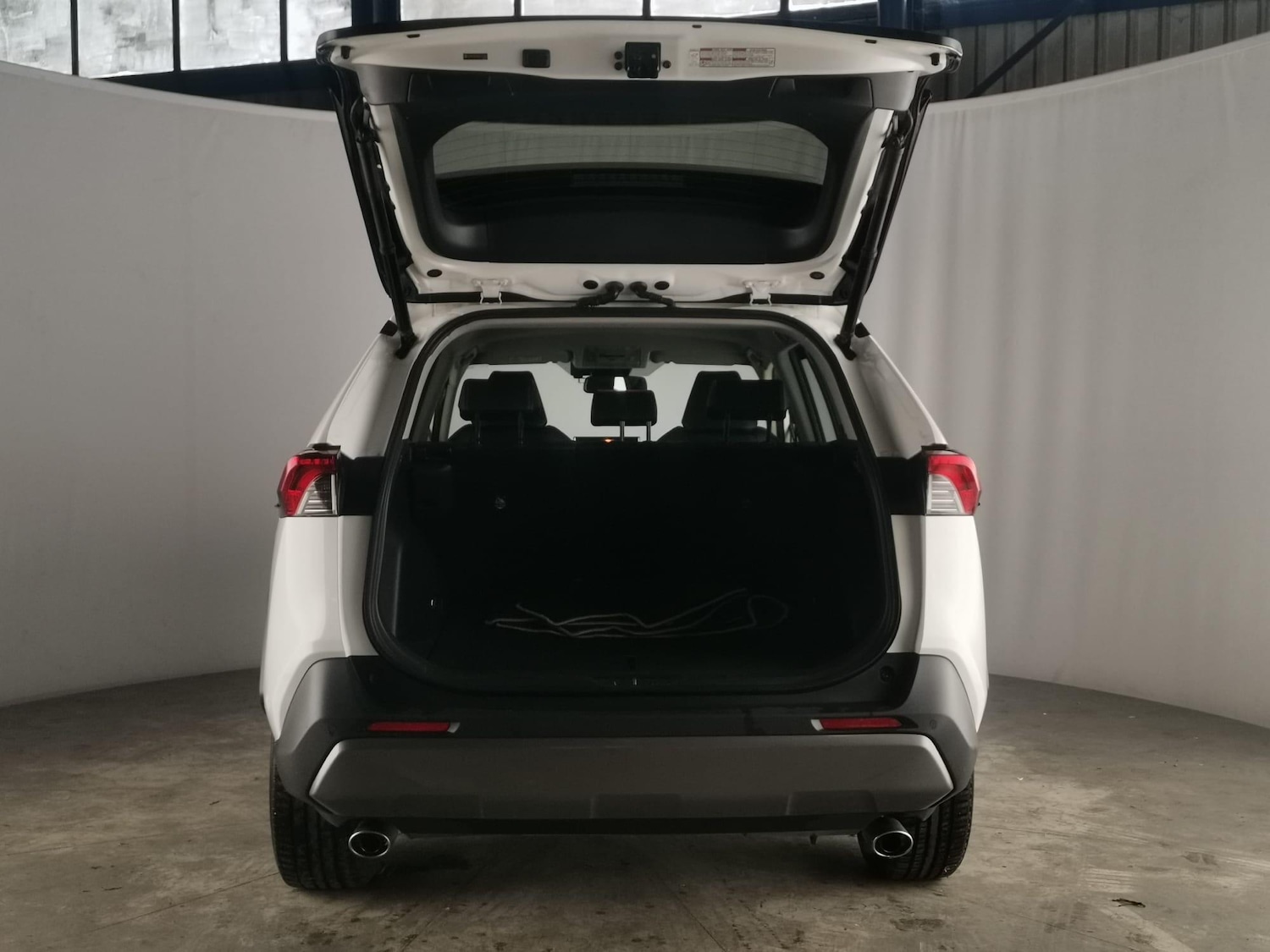 Used Toyota RAV4 2021 for sale - 76361126: Photo 24