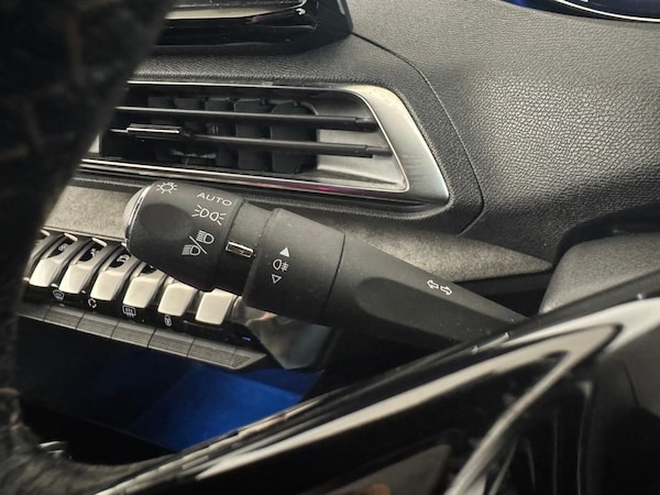 Used Peugeot 5008 2022 for sale - 76137735: Photo 42