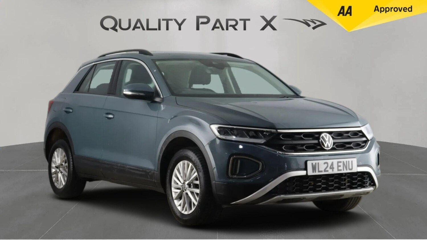 Used Volkswagen T-Roc 2024 for sale - 77586572: Photo 1