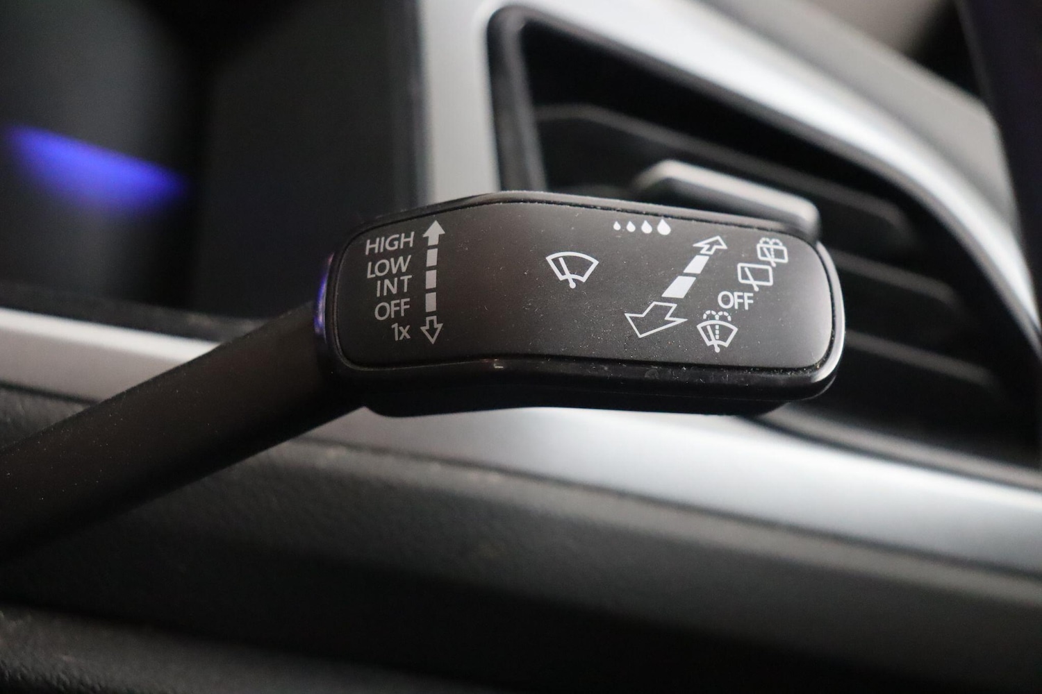 Used Volkswagen T-Roc 2024 for sale - 77586572: Photo 19