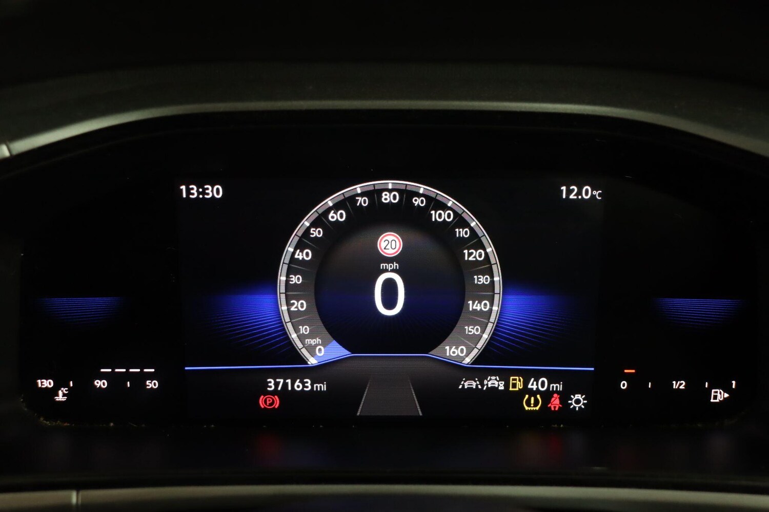 Used Volkswagen T-Roc 2024 for sale - 77586572: Photo 28