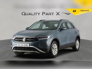 Used Volkswagen T-Roc 2024 for sale - 77586572: Photo