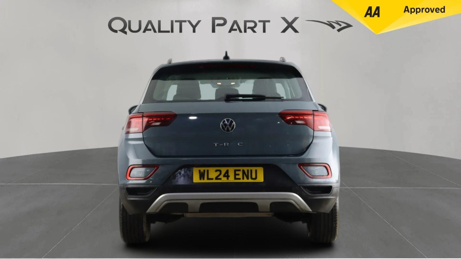 Used Volkswagen T-Roc 2024 for sale - 77586572: Photo 6