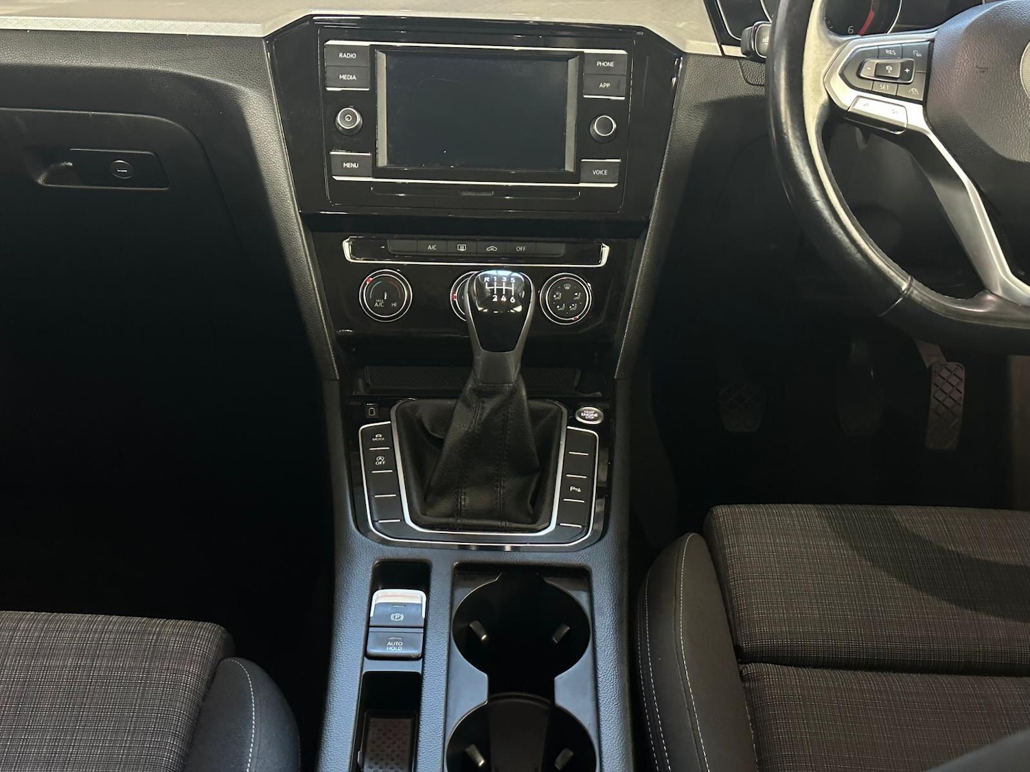 Used Volkswagen Passat 2019 for sale - 75915954: Photo 20