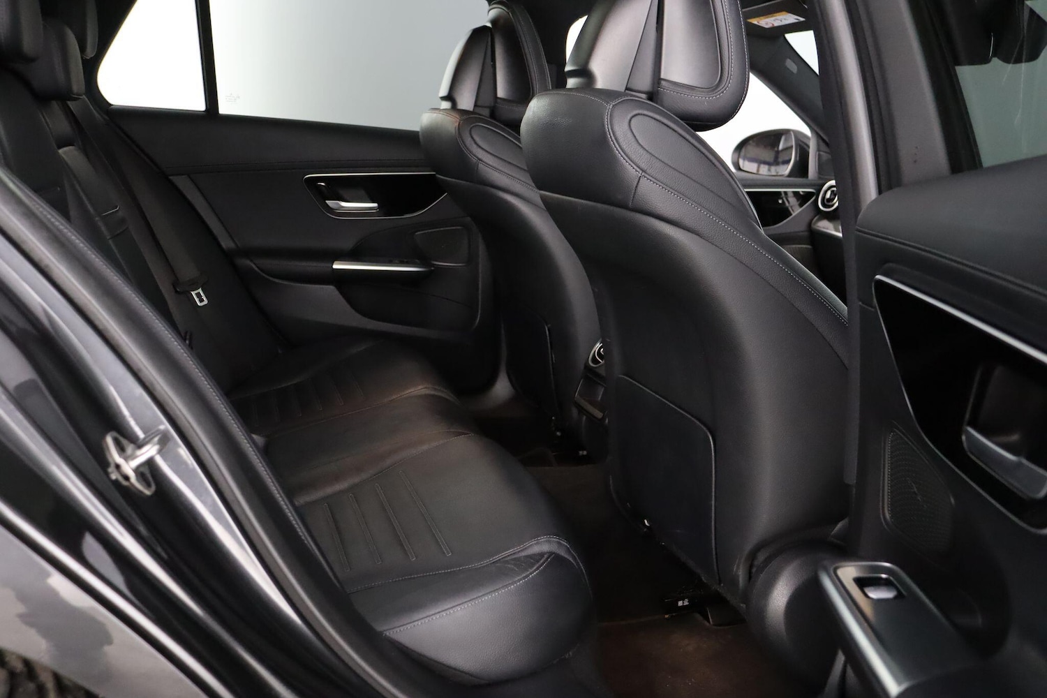 Used Mercedes-Benz C Class 2022 for sale - 76913925: Photo 11