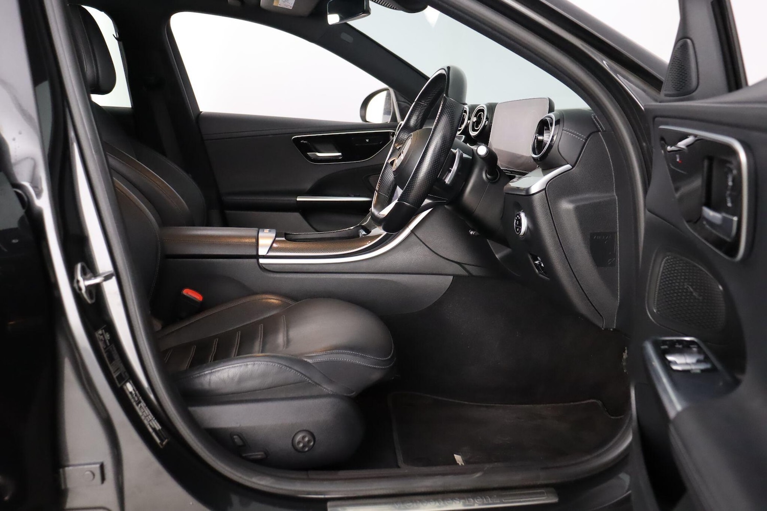 Used Mercedes-Benz C Class 2022 for sale - 76913925: Photo 12