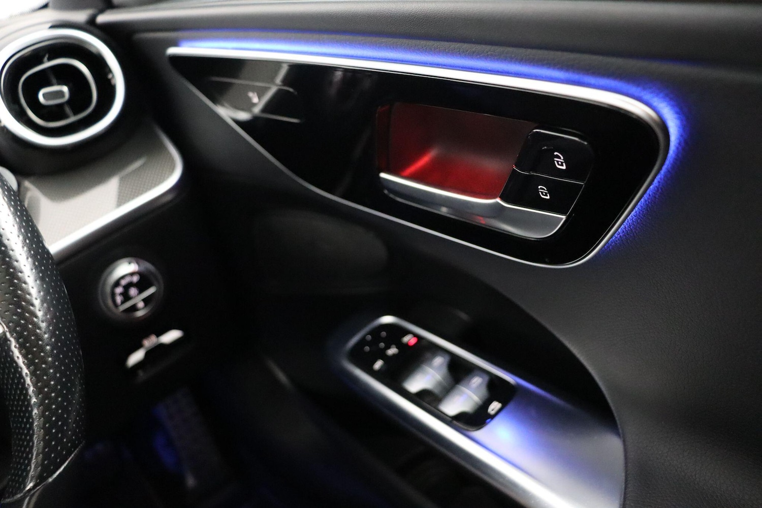 Used Mercedes-Benz C Class 2022 for sale - 76913925: Photo 17