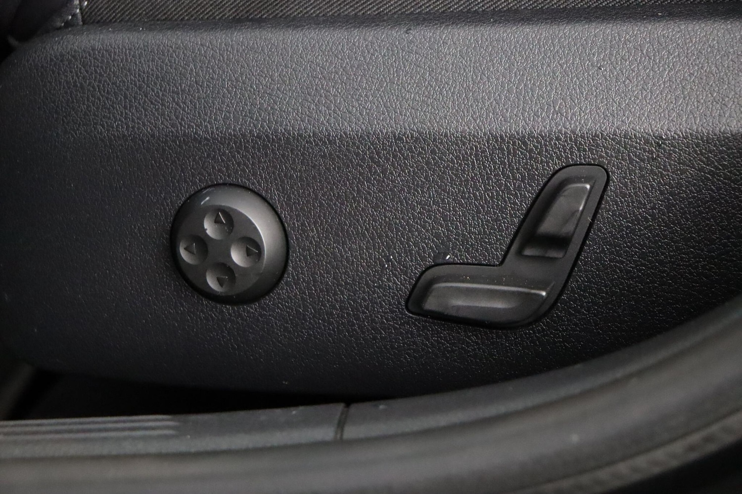 Used Mercedes-Benz C Class 2022 for sale - 76913925: Photo 23