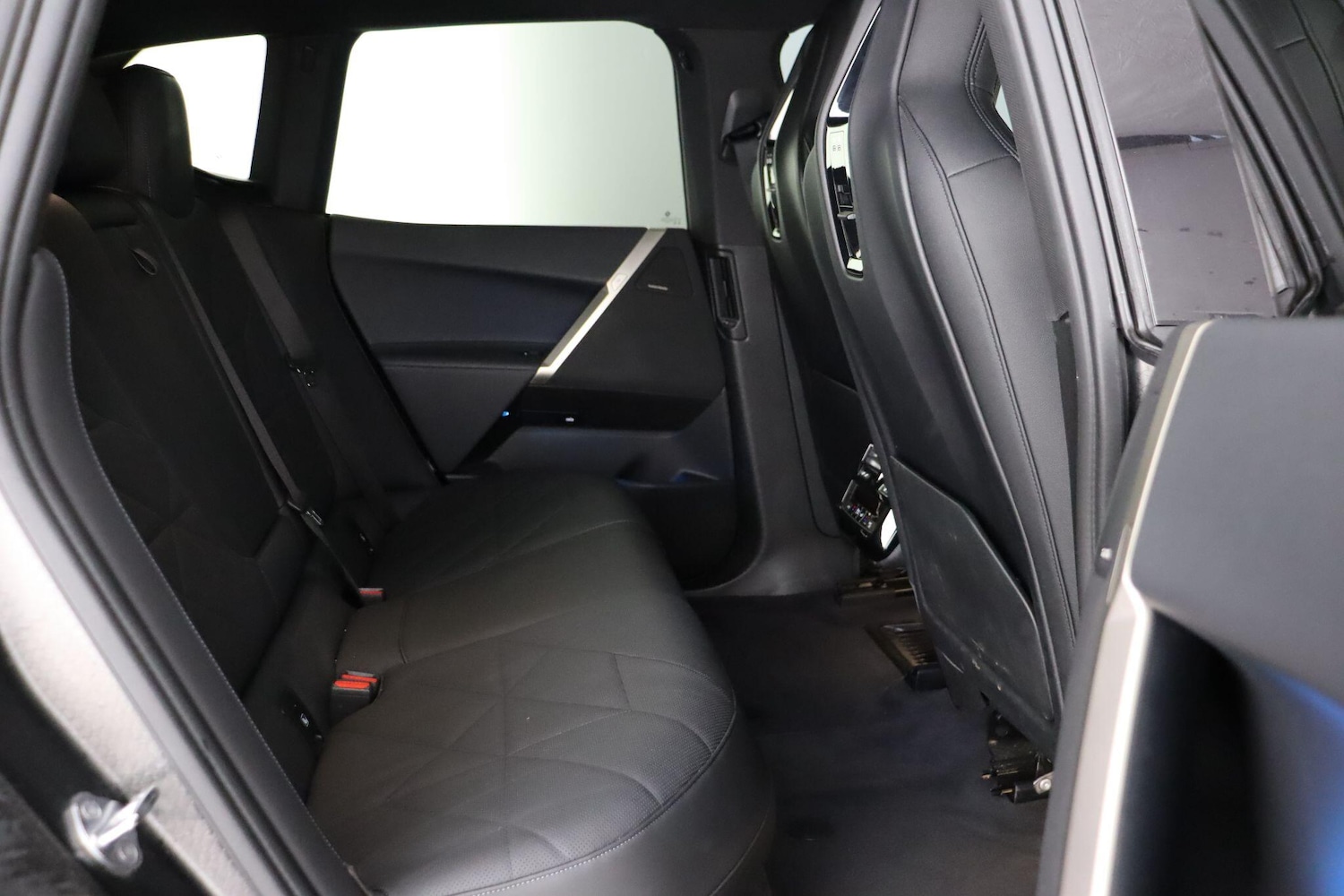 Used BMW iX 2022 for sale - 77091609: Photo 12