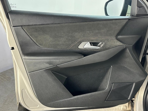 Used DS Automobiles DS 7 Crossback 2021 for sale - 75728886: Photo 33