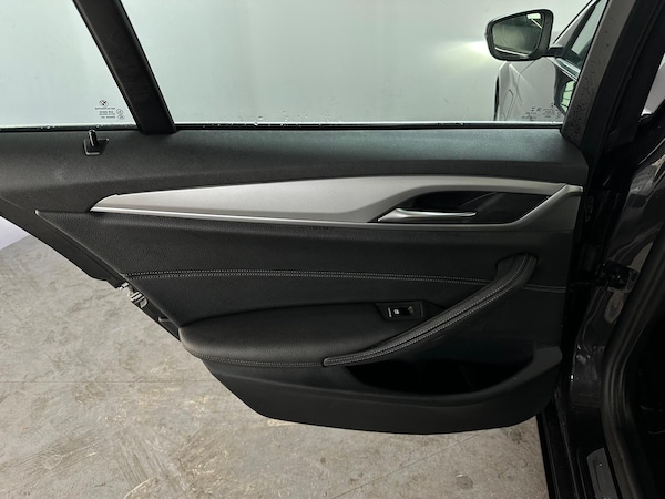 Used BMW 5 Series 2022 for sale - 76152353: Photo 32