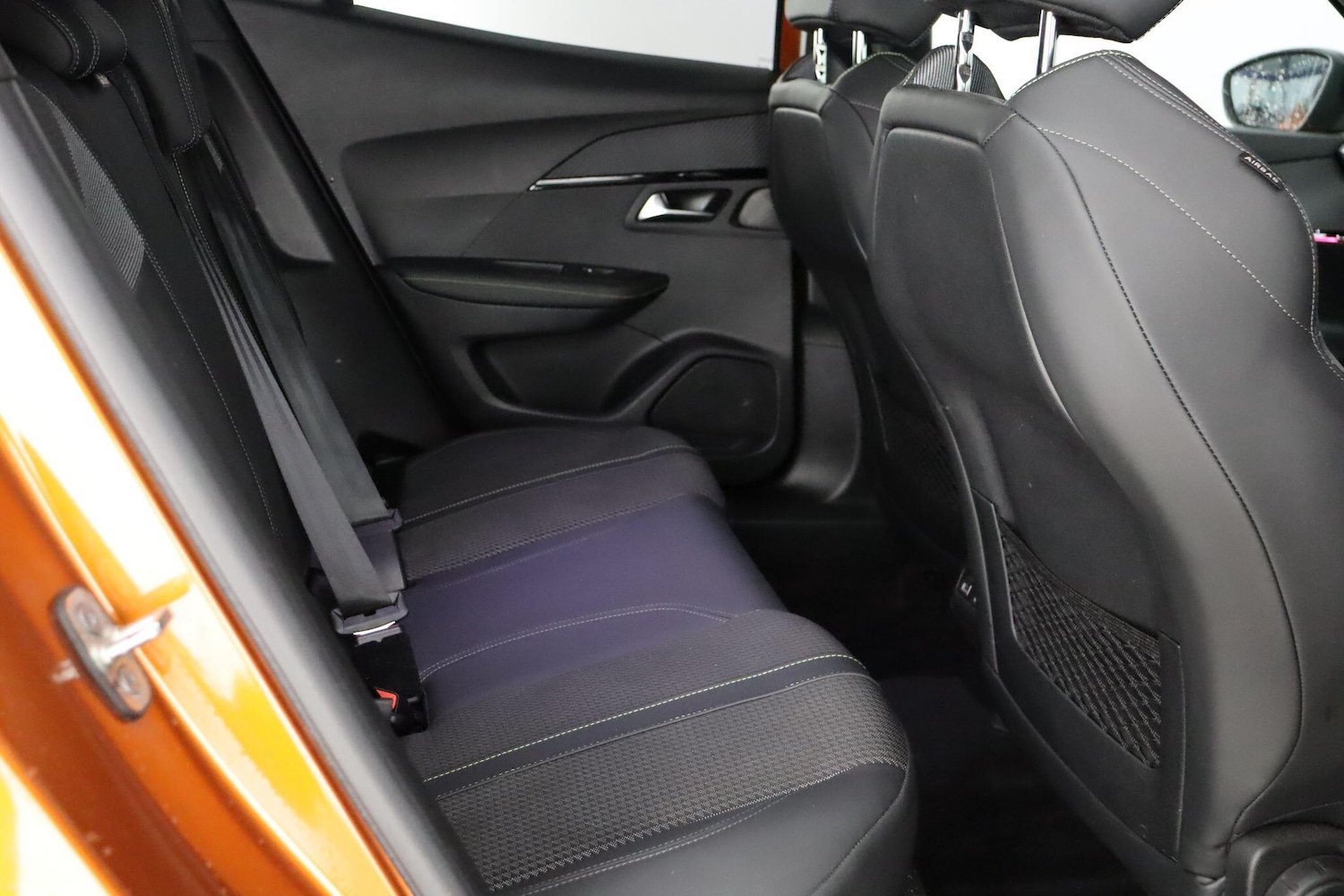 Used Peugeot E-2008 2022 for sale - 77203943: Photo 11