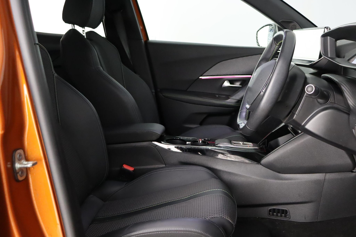 Used Peugeot E-2008 2022 for sale - 77203943: Photo 12