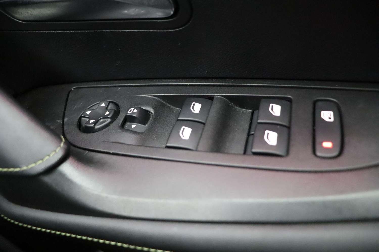 Used Peugeot E-2008 2022 for sale - 77203943: Photo 17