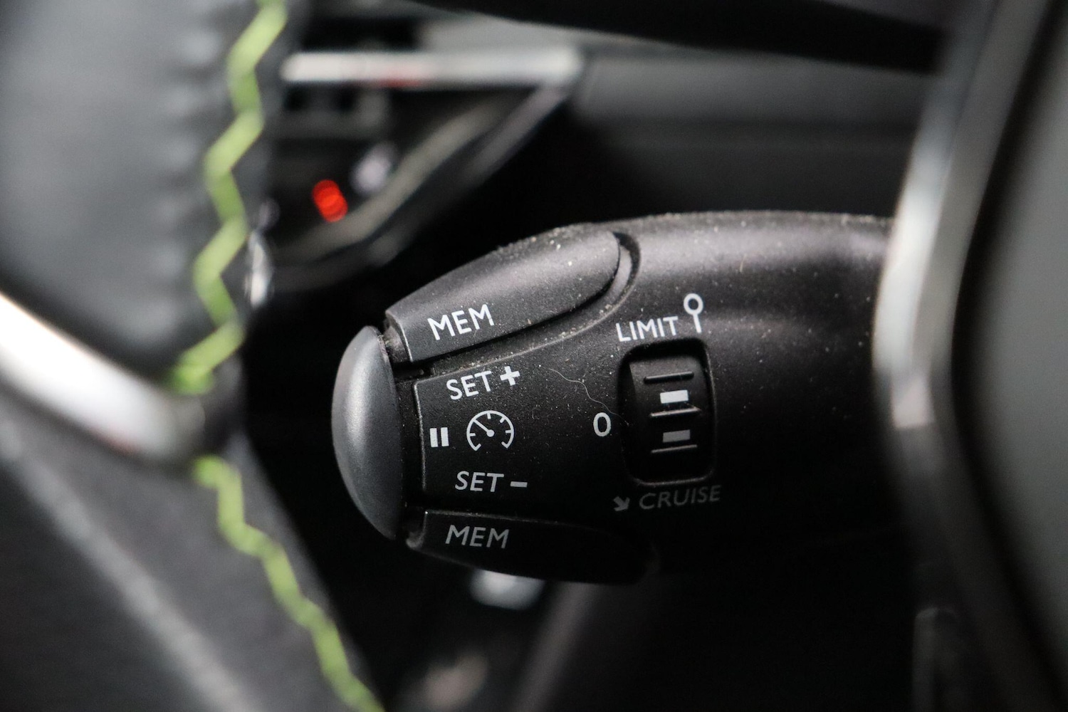 Used Peugeot E-2008 2022 for sale - 77203943: Photo 22