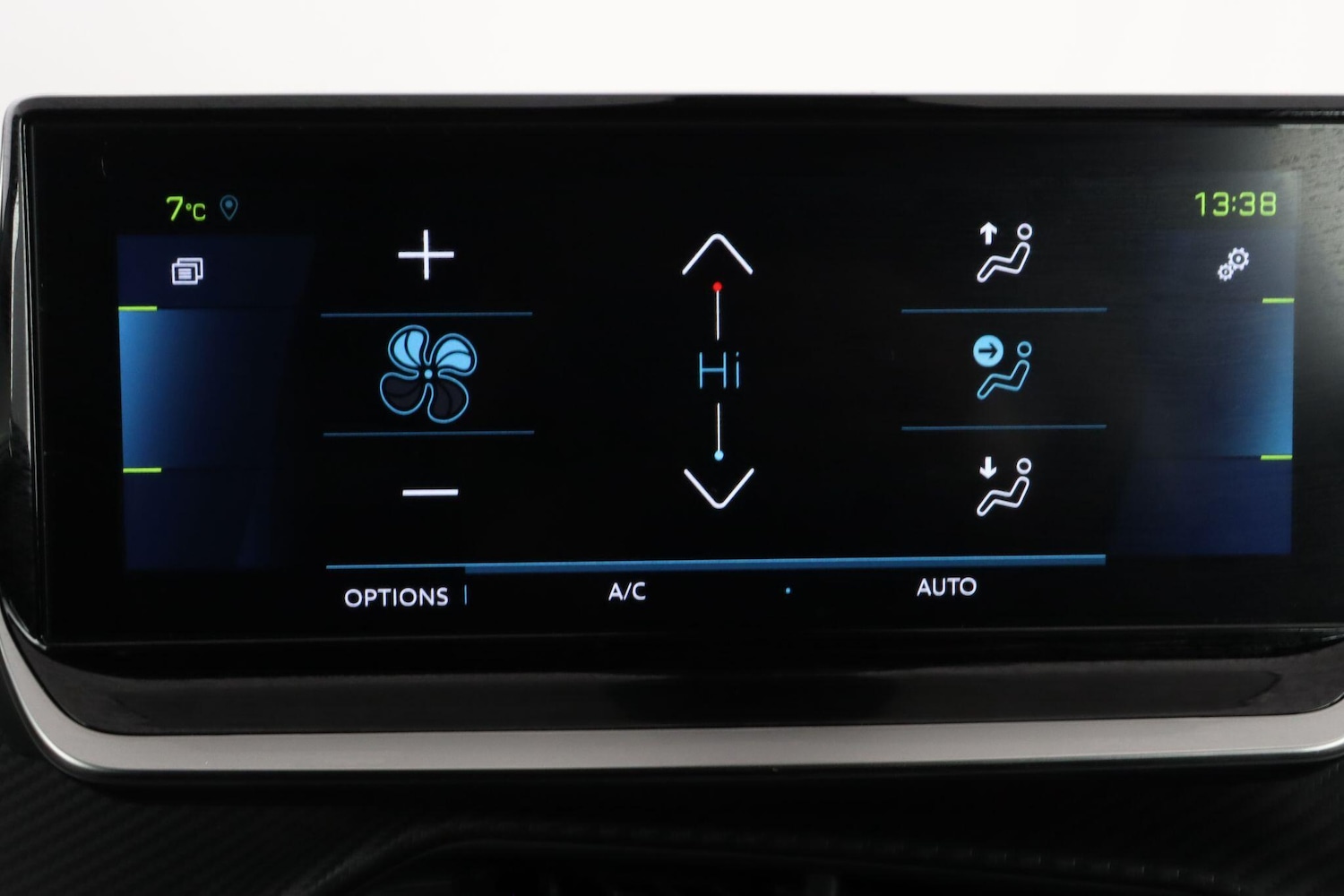 Used Peugeot E-2008 2022 for sale - 77203943: Photo 33