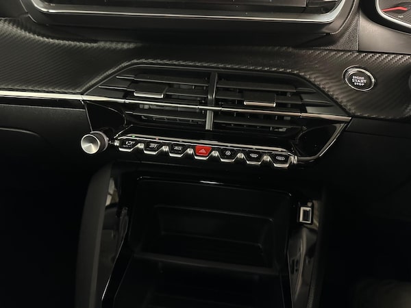 Used Peugeot 2008 2022 for sale - 75494173: Photo 21