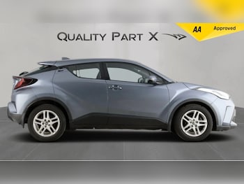 Used Toyota C-HR 2022 for sale - 77306031: Photo