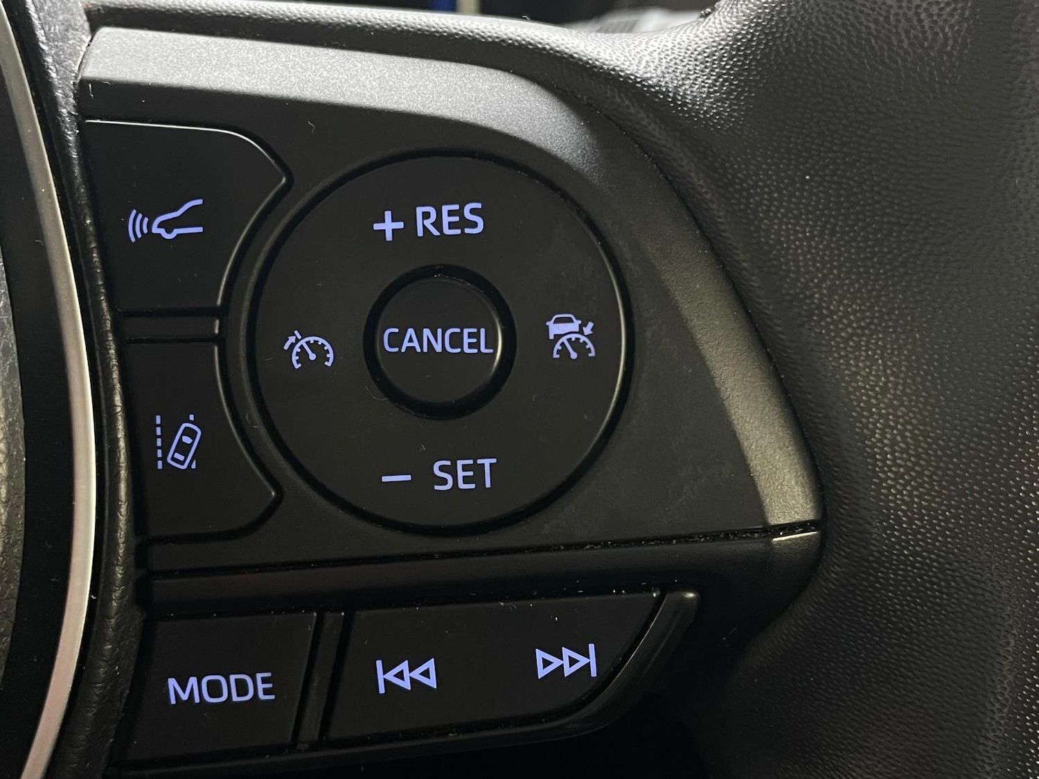 Used Toyota RAV4 2022 for sale - 76084327: Photo 25
