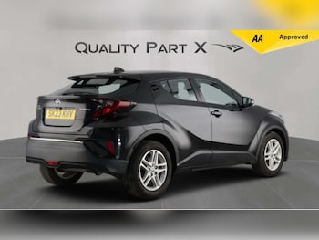 Used Toyota C-HR 2023 for sale - 79491232: Photo
