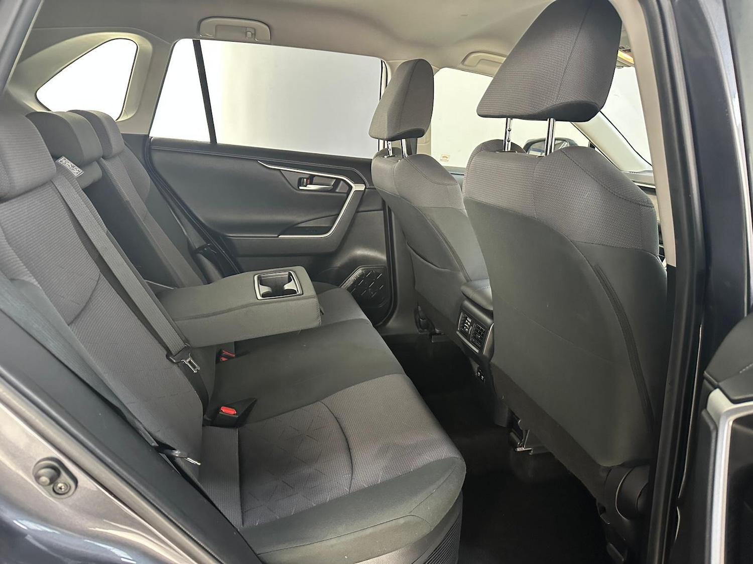 Used Toyota RAV4 2020 for sale - 76259041: Photo 14