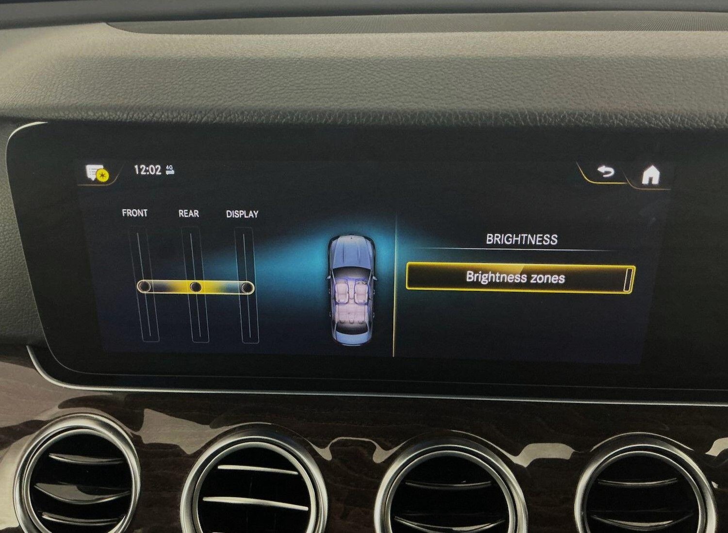 Used Mercedes-Benz E Class 2020 for sale - 76898314: Photo 40