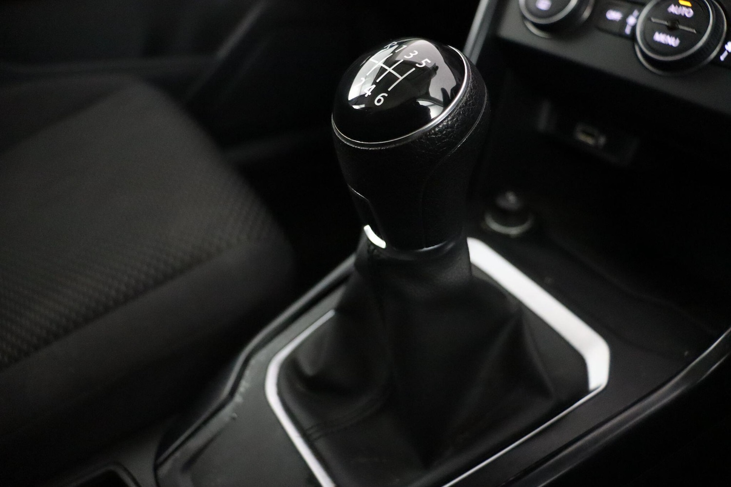 Used Volkswagen T-Roc 2019 for sale - 77142929: Photo 16