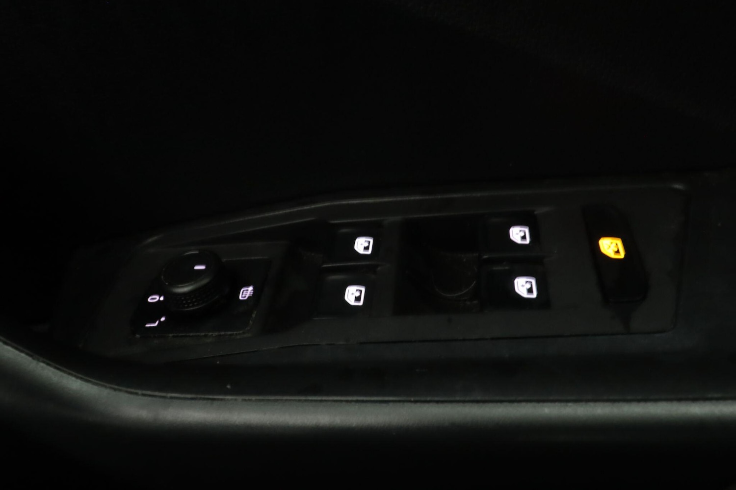 Used Volkswagen T-Roc 2019 for sale - 77142929: Photo 17