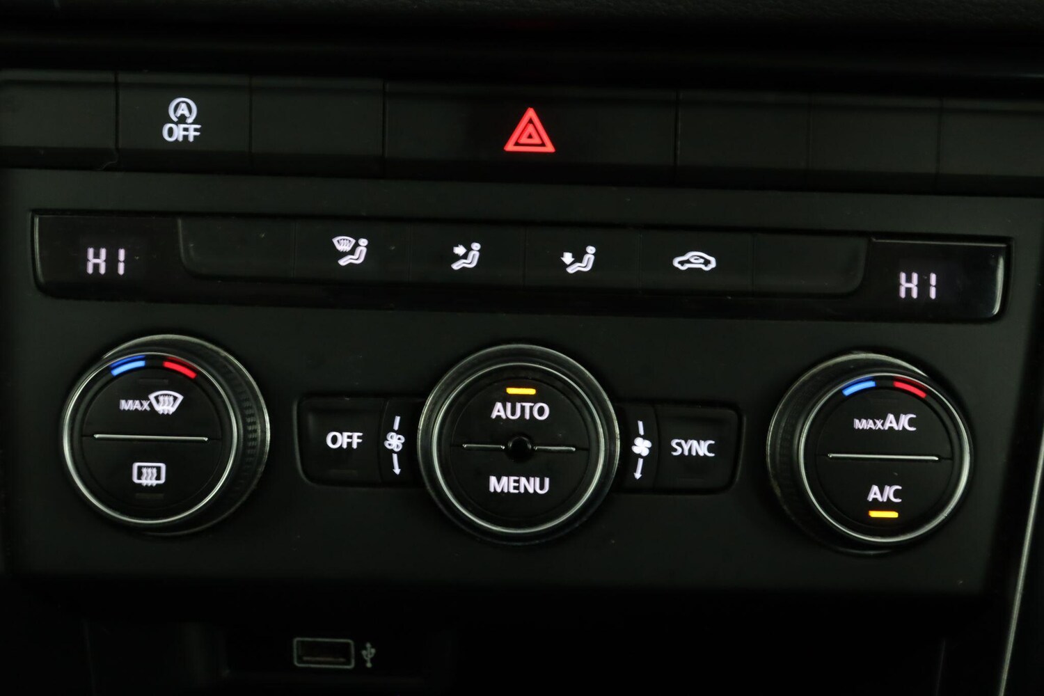 Used Volkswagen T-Roc 2019 for sale - 77142929: Photo 21