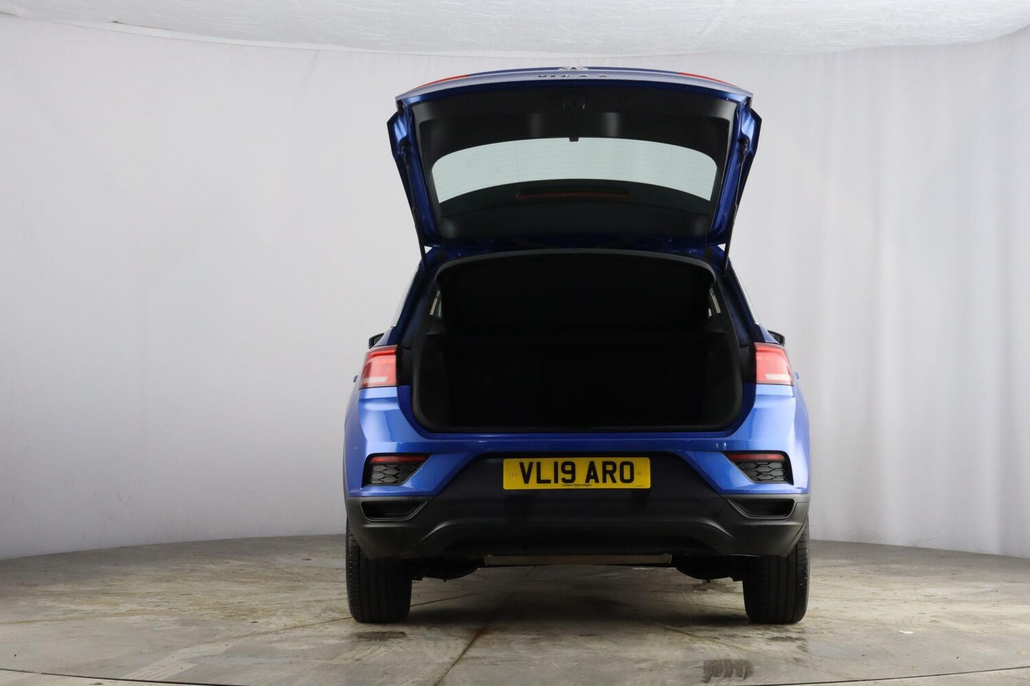 Used Volkswagen T-Roc 2019 for sale - 77142929: Photo 28