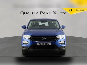 Used Volkswagen T-Roc 2019 for sale - 77142929: Photo