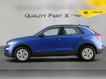 Used Volkswagen T-Roc 2019 for sale - 77142929: Photo