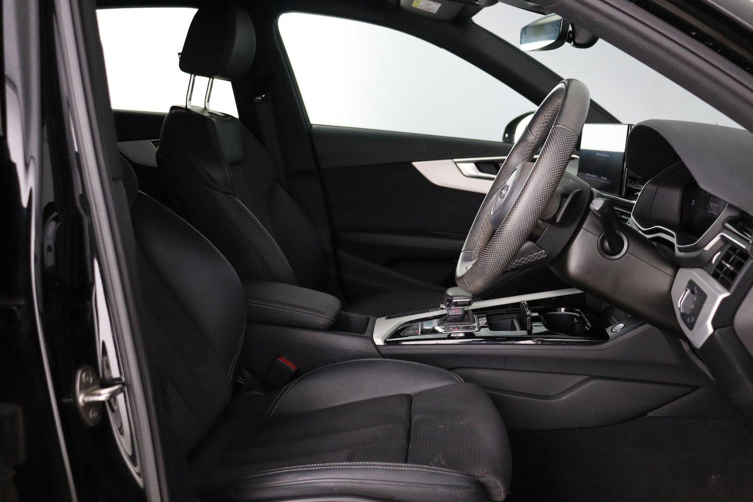 Used Audi A4 2023 for sale - 77253893: Photo 11