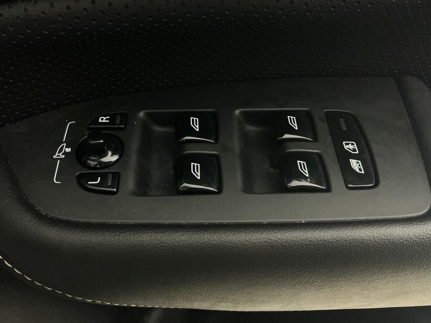 Used Volvo XC90 2021 for sale - 76801623: Photo 30