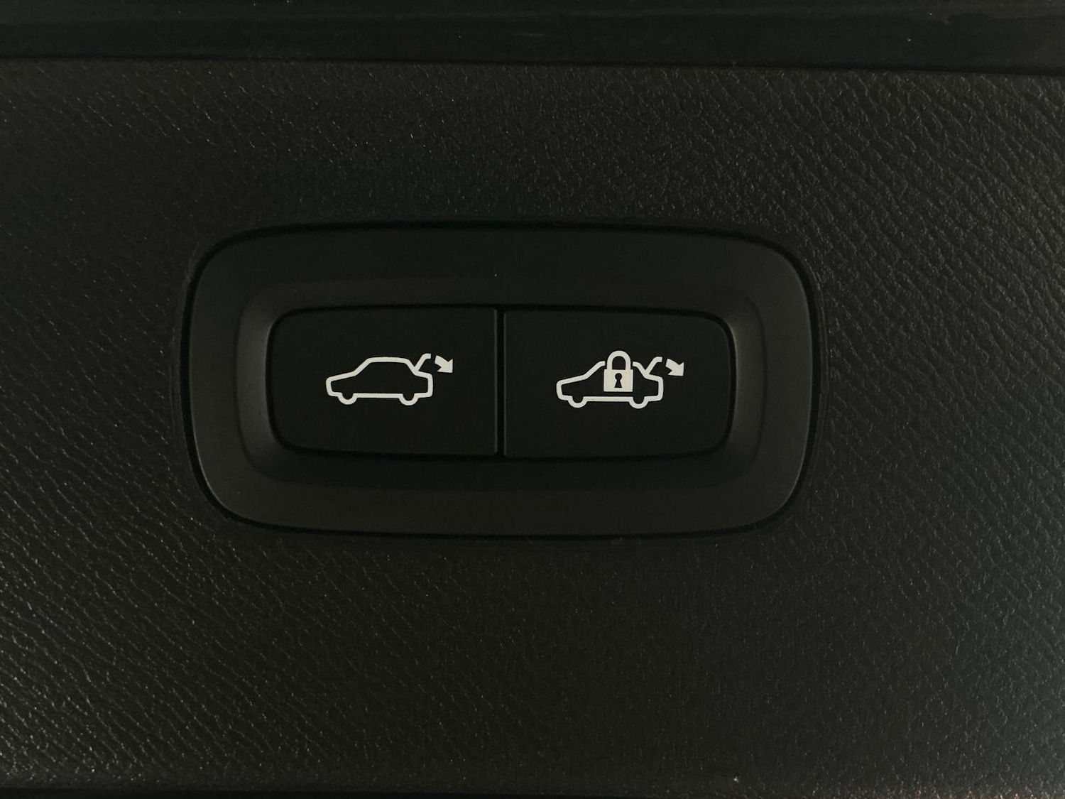 Used Volvo XC90 2021 for sale - 76801623: Photo 32