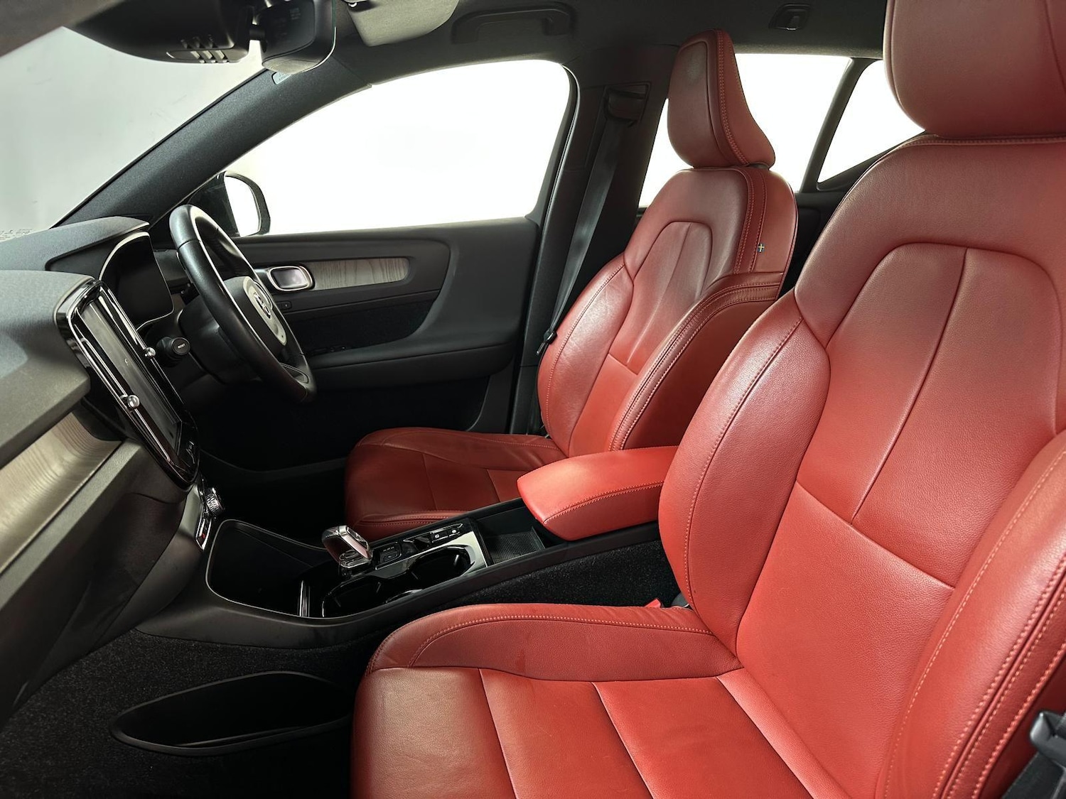 Used Volvo XC40 2020 for sale - 76965537: Photo 15