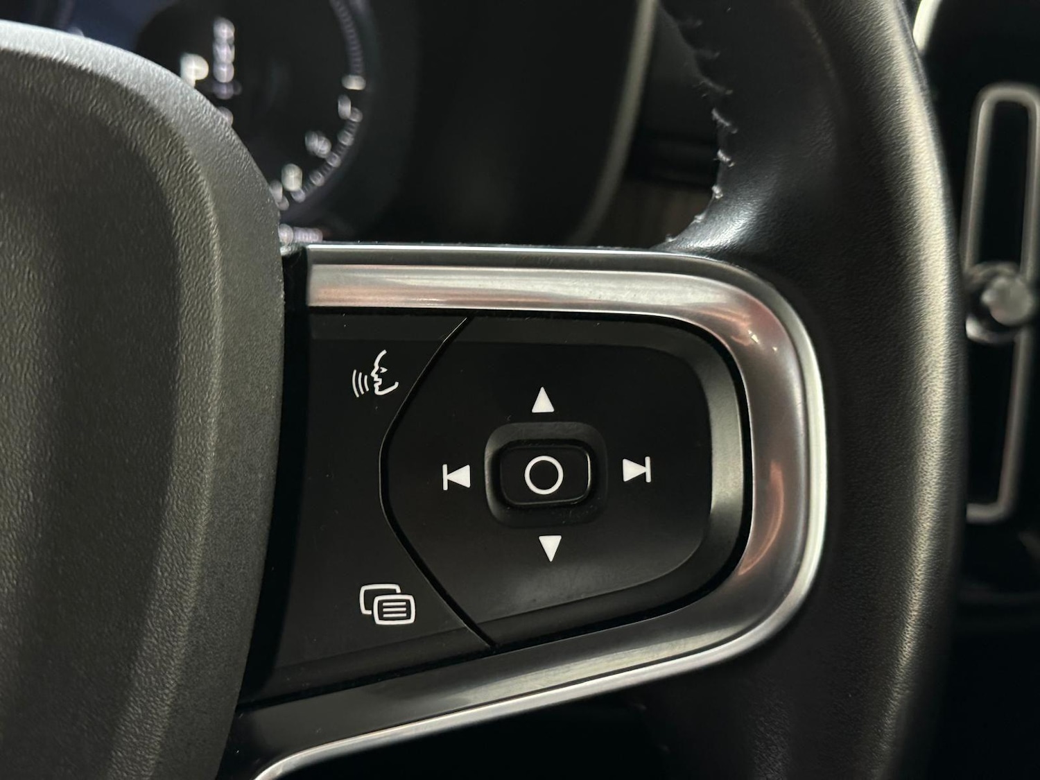 Used Volvo XC40 2020 for sale - 76965537: Photo 26