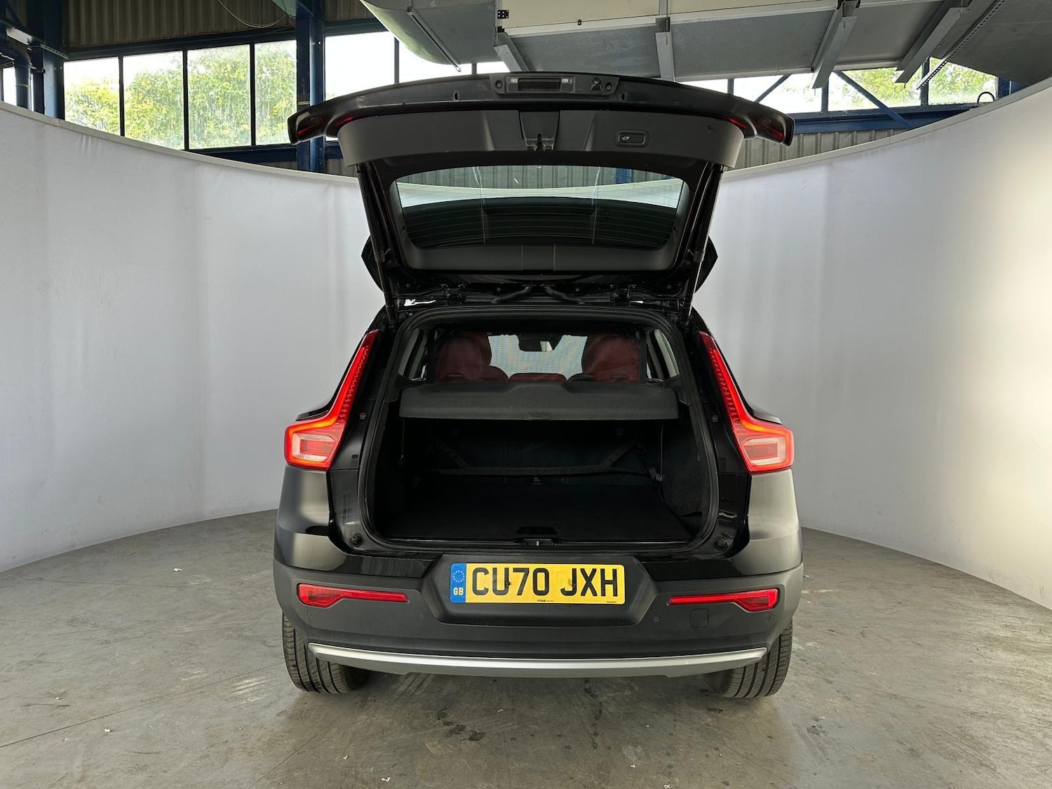 Used Volvo XC40 2020 for sale - 76965537: Photo 37