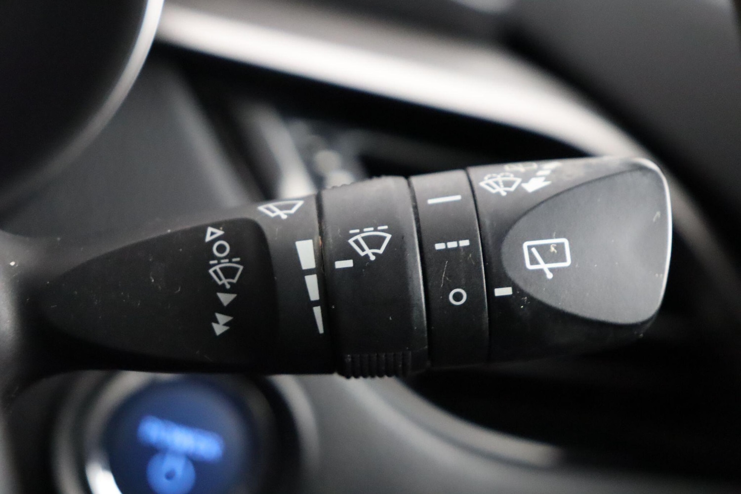 Used Toyota C-HR for sale - 77753765: Photo 21