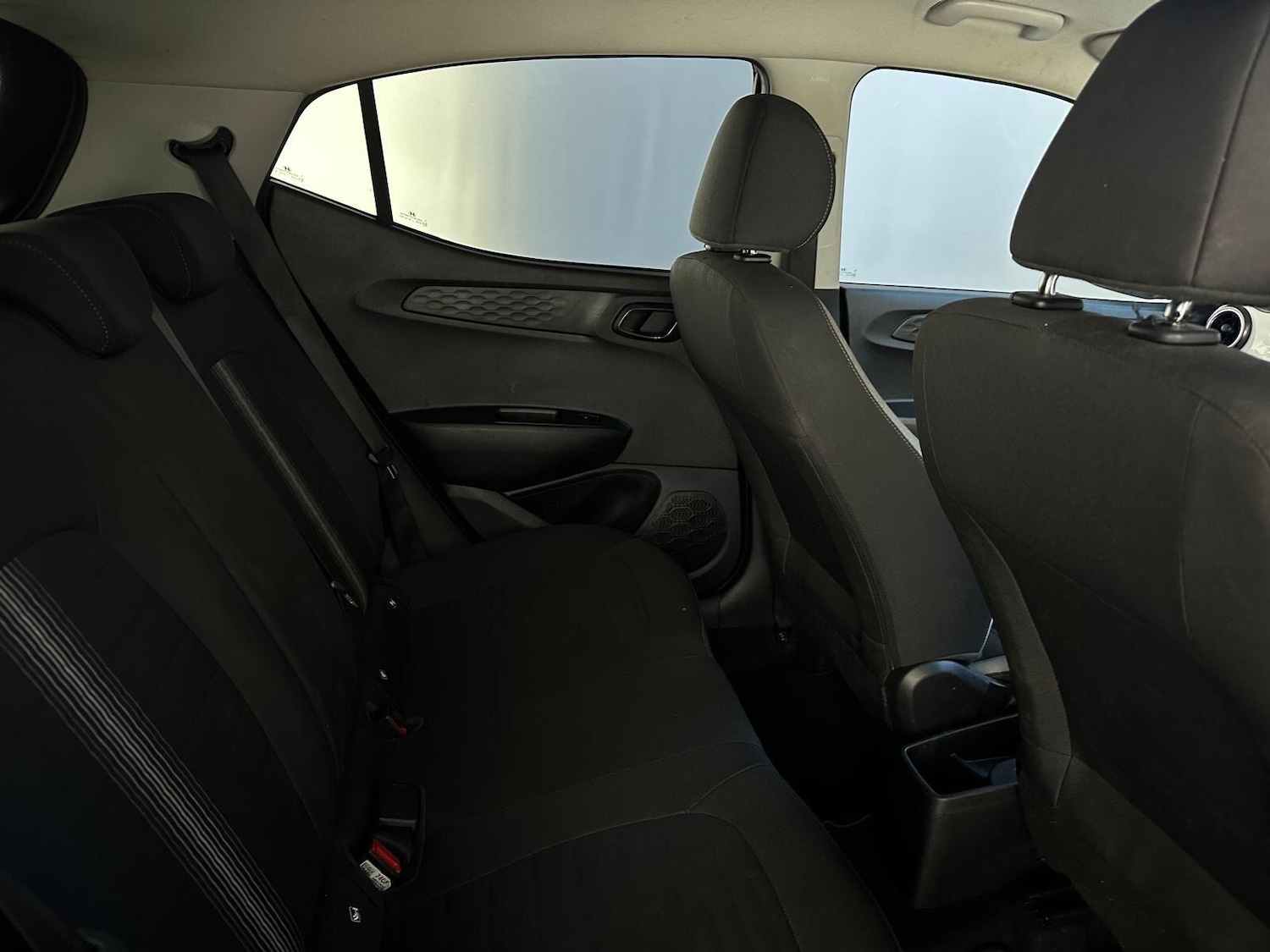 Used Hyundai i10 2022 for sale - 76109671: Photo 18