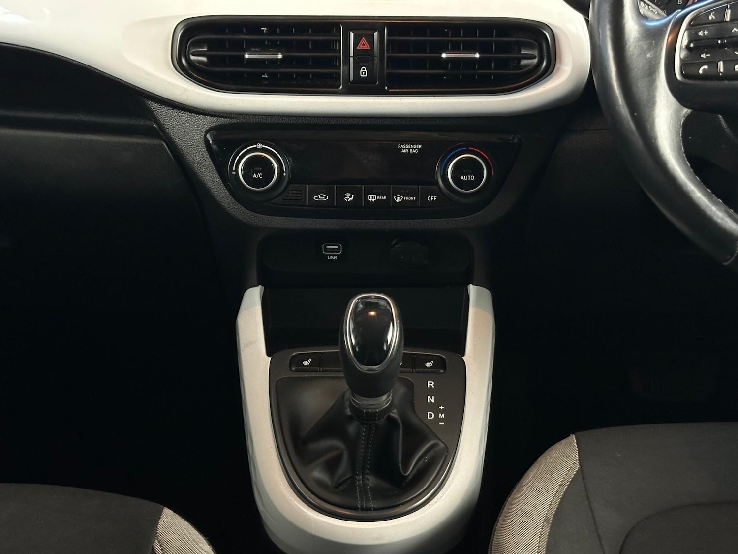 Used Hyundai i10 2022 for sale - 76109671: Photo 20