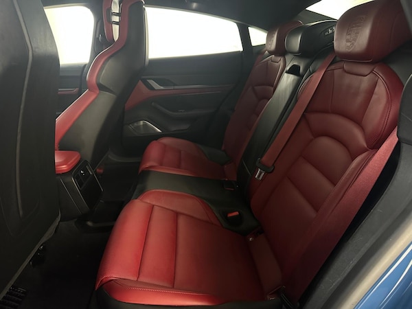 Used Porsche Taycan 2021 for sale - 76269896: Photo 13