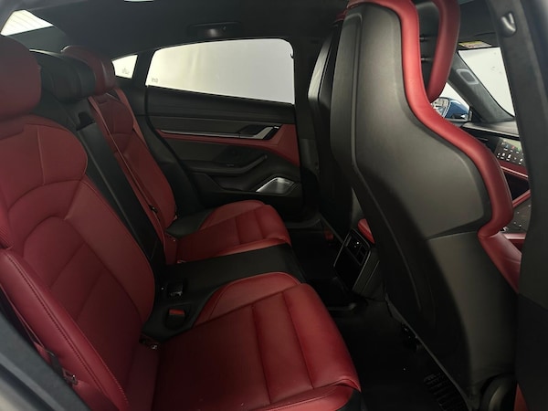 Used Porsche Taycan 2021 for sale - 76269896: Photo 14