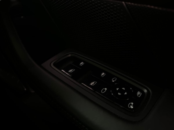 Used Porsche Taycan 2021 for sale - 76269896: Photo 18