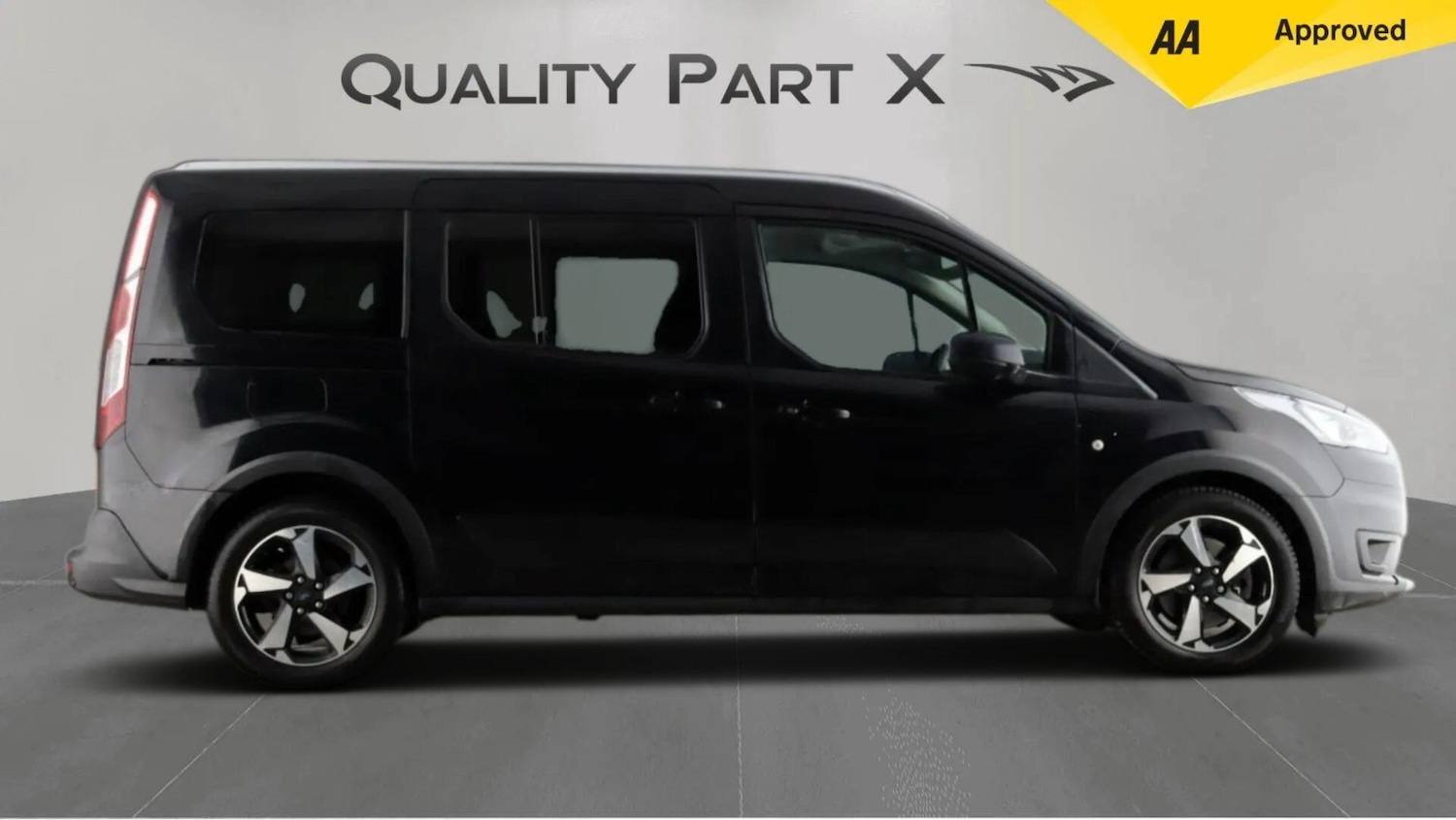 Used Ford Grand Tourneo Connect 2022 for sale - 77892610: Photo 2